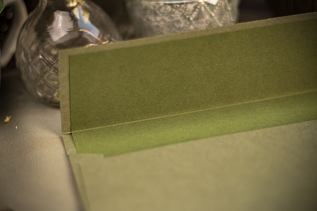 Zöld boríték lime béléssel 150 gr prémium Wild + 120 gr Keaykolour meadow, kedvező áron, 190x135 mm, további választható bélésekkel is