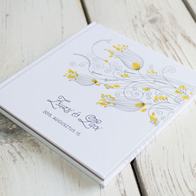 Vonalrajzos sárga virágos emlékkönyv kézzel készítve keménytáblás egyedi borító, színes vagy nyomtatott előzék, többféle méret és terjedelem