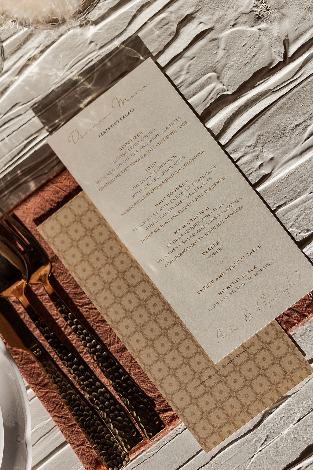 esküvői menükártyák LA/4-es méretben, egy- és kétoldalas kivitelezésben, fekete, színes és digitarany nyomtatással, prémium papírokon