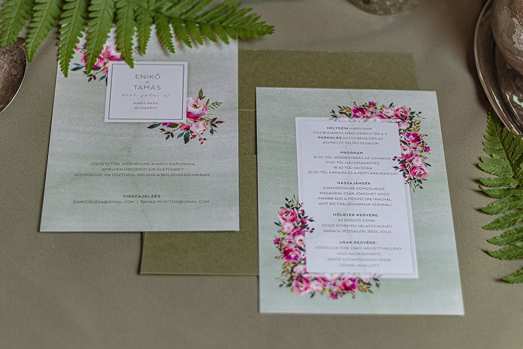 festett virágos esküvői meghívók 40 különböző grafikai témával, rengeteg választható kivitelezési formátumban és egyedi opciókkal